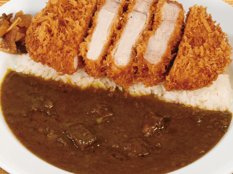 創業ビーフ超厚切りリブロースかつカレー