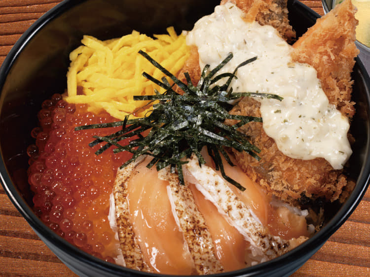 サーモンいくら丼