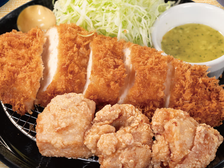 “肉厚”チキン“むね”かつ＆本格唐揚げ定食