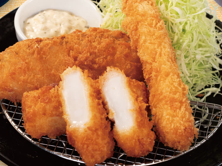 海鮮盛合せ定食(イカ・白身魚・海老)
