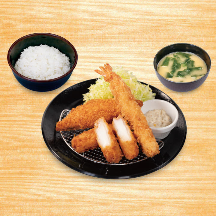 海鮮盛合せ定食（イカ・サーモンフライ・海老）