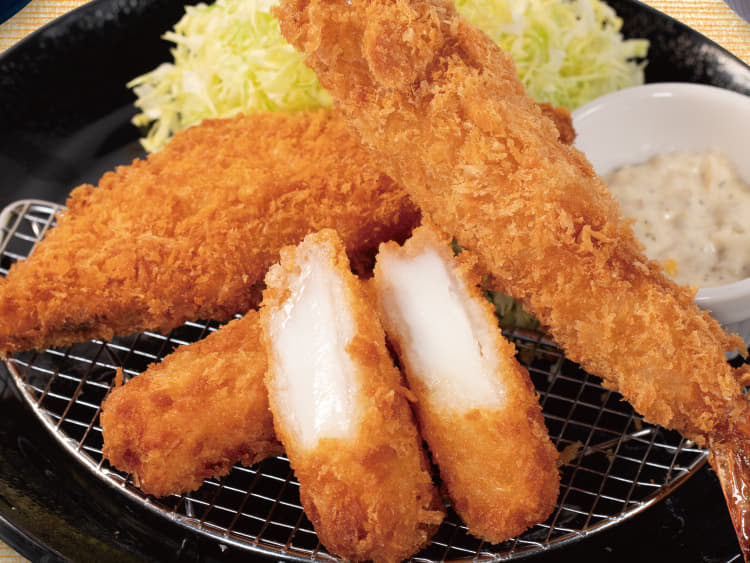 海鮮盛合せ定食(イカ・サーモンフライ・有頭大海老)