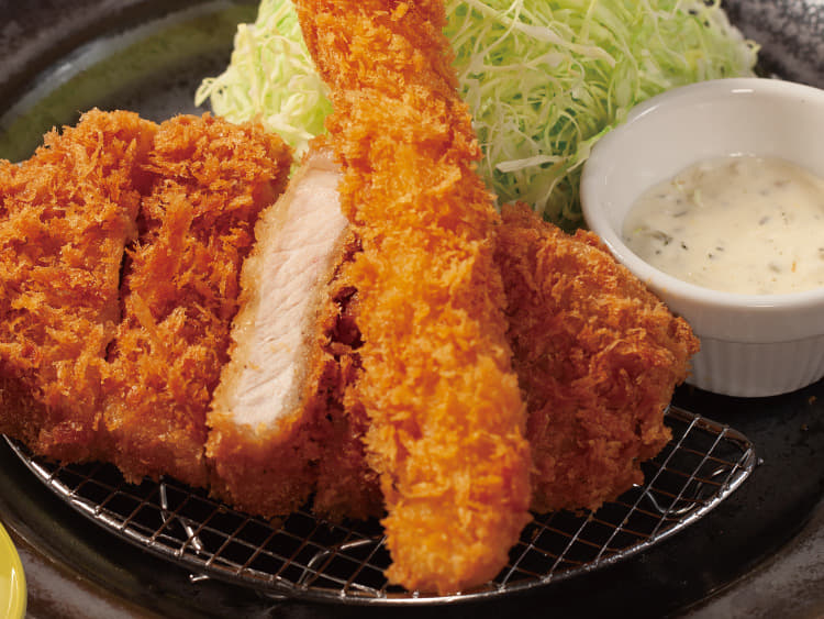 “大麦豚”ロースかつ＆海老フライ（1尾）定食