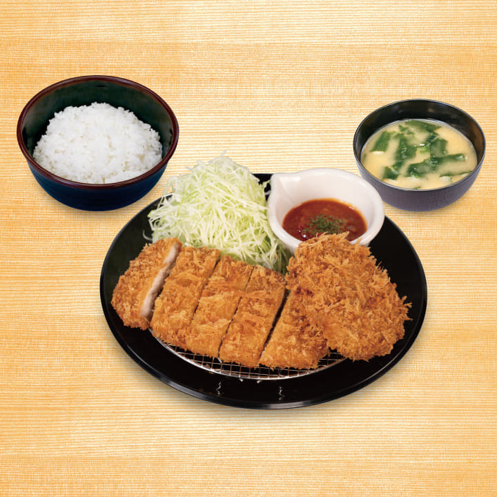 ロースかつ＆うまトマメンチかつ定食