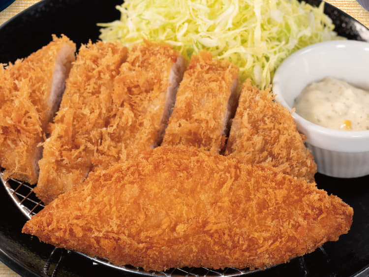 ロースかつ＆サーモンフライ定食