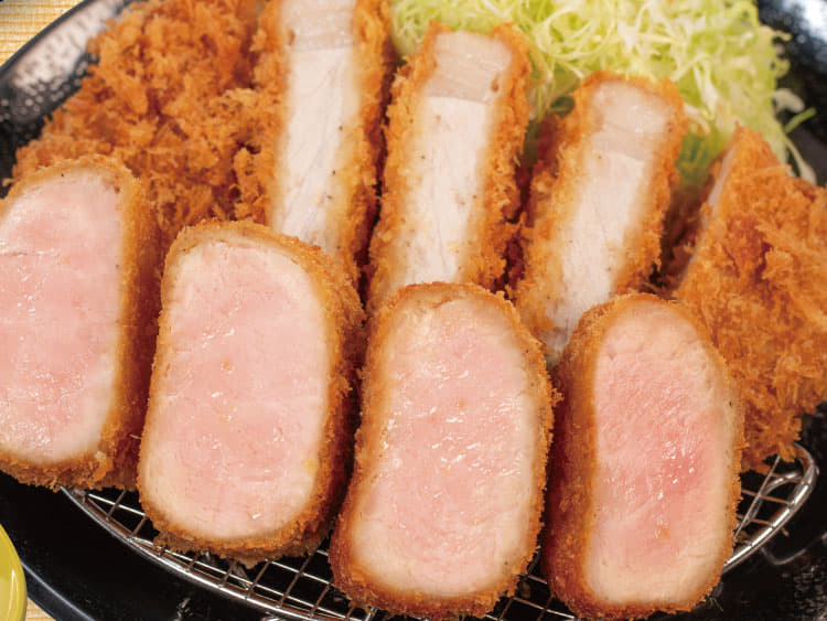 国産雪国育ち厚切りロースかつ&極厚“レア”ヒレかつ定食