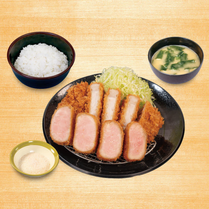 国産雪国育ち厚切りロースかつ＆極厚“レア”ヒレかつ定食