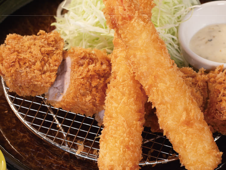 “国産雪国育ち”丸太ヒレかつ＆海老フライ2尾定食