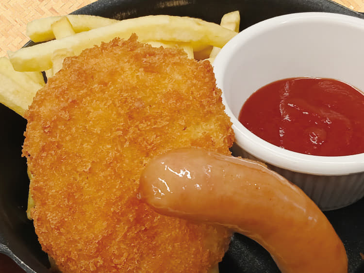 ポテトフライ＋ソーセージ＆コロッケ