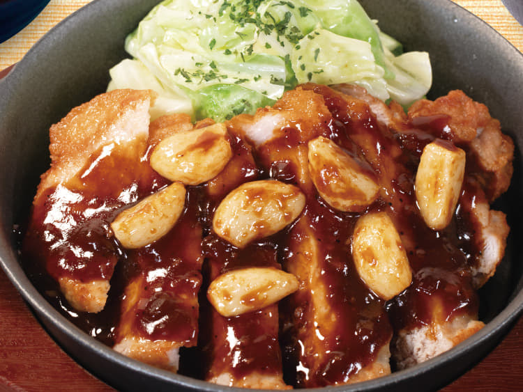 にんにく醤油の“揚げる”厚切り豚テキ定食