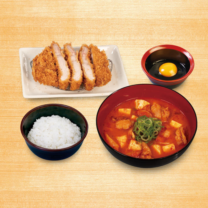 鶏豆腐キムチチゲ超厚切りリブロースかつ定食