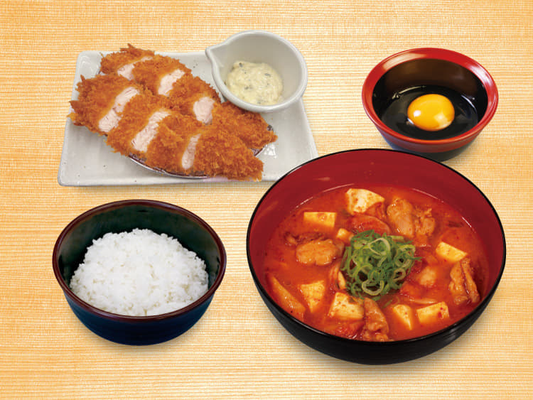 鶏豆腐キムチチゲささみかつ定食