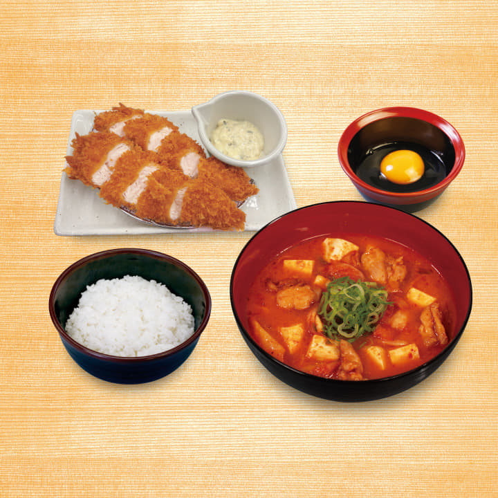 鶏豆腐キムチチゲささみかつ定食