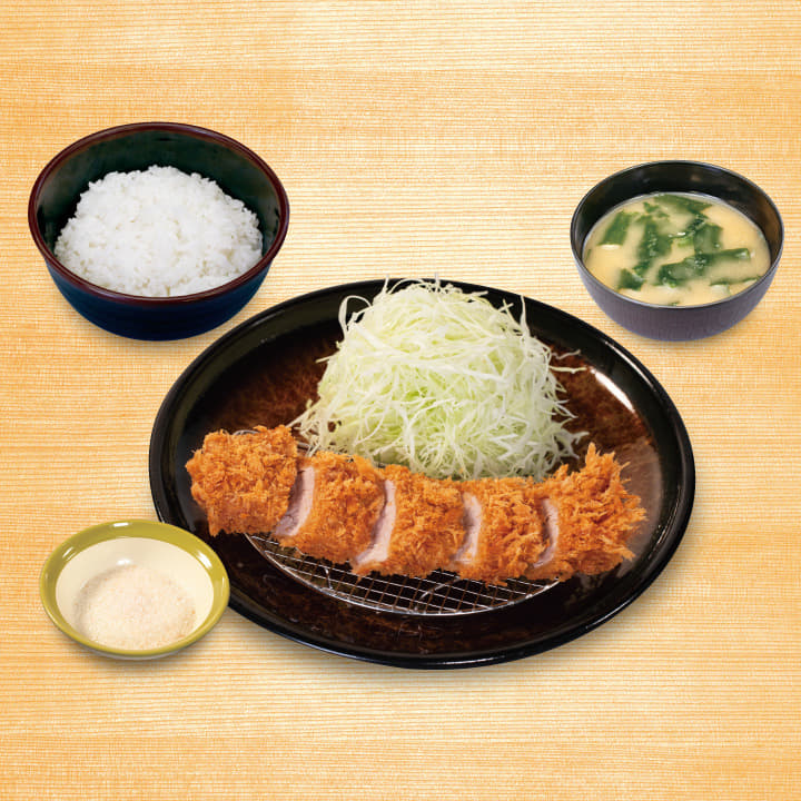 国産雪国育ち丸太ヒレかつ定食　