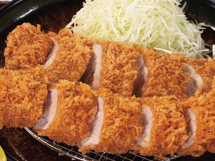 “国産雪国育ち”ダブル丸太ヒレかつ定食