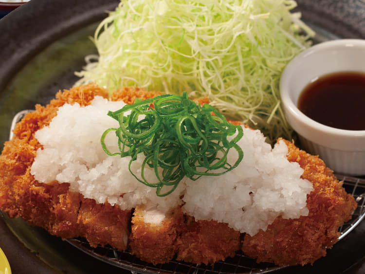 “国産雪国育ち”鬼おろしポン酢ロースかつ定食