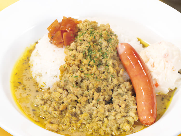ドライグリーンカレーソーセージポテサラ