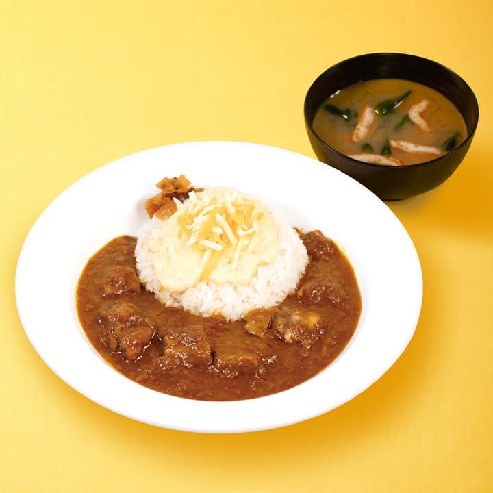 チーズ創業ビーフ牛タンカレー