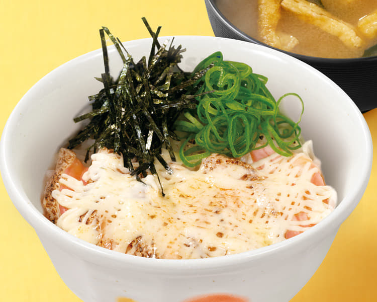炙りマヨサーモン丼