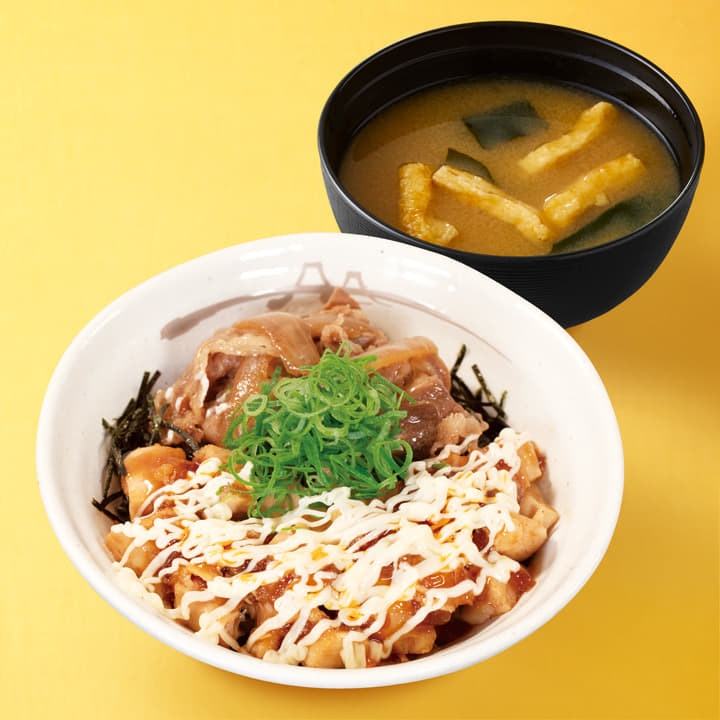 炙りマヨ辣鶏めしコンボ牛めし