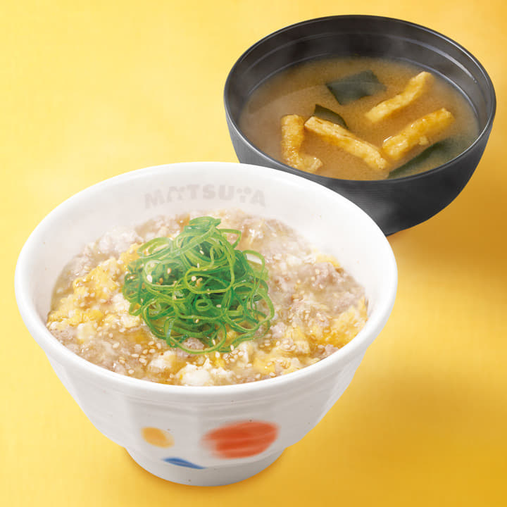 鶏そぼろたまご丼