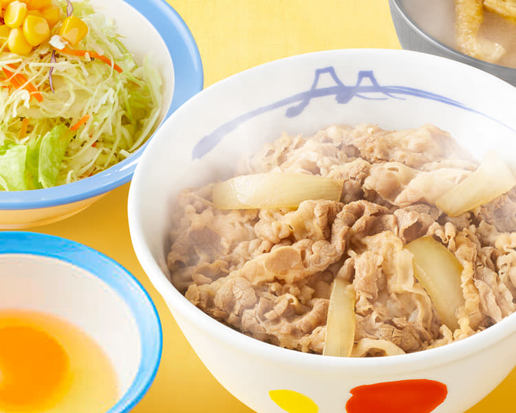牛めしランチ(生玉子) お肉増量中