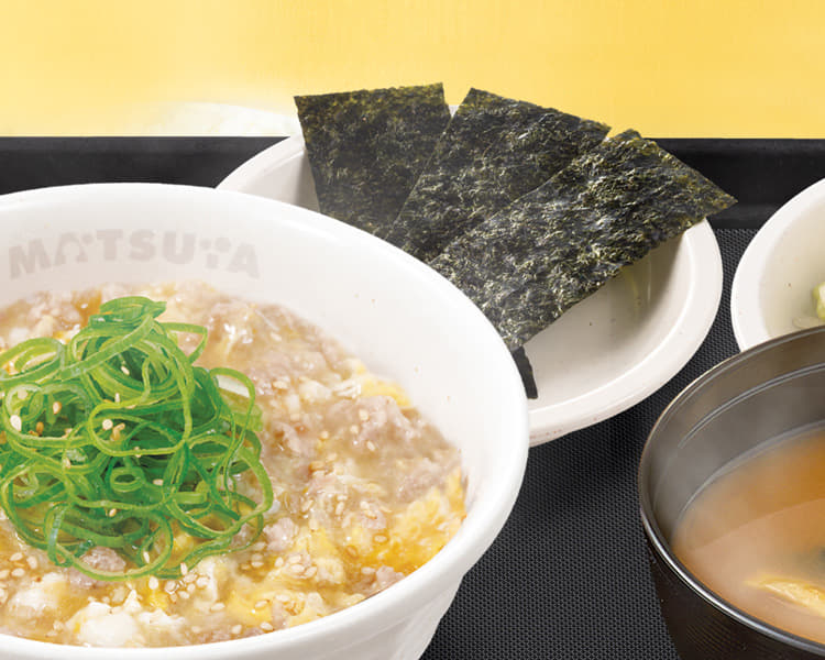 得朝鶏そぼろたまご丼