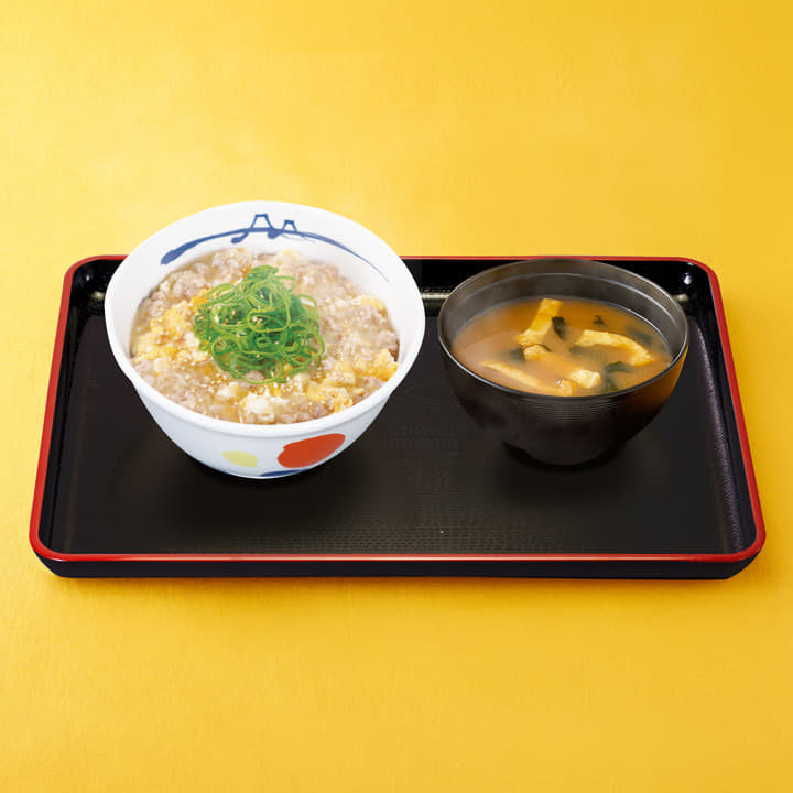 鶏そぼろたまご丼