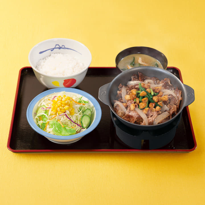 にんにく牛バラ焼定食