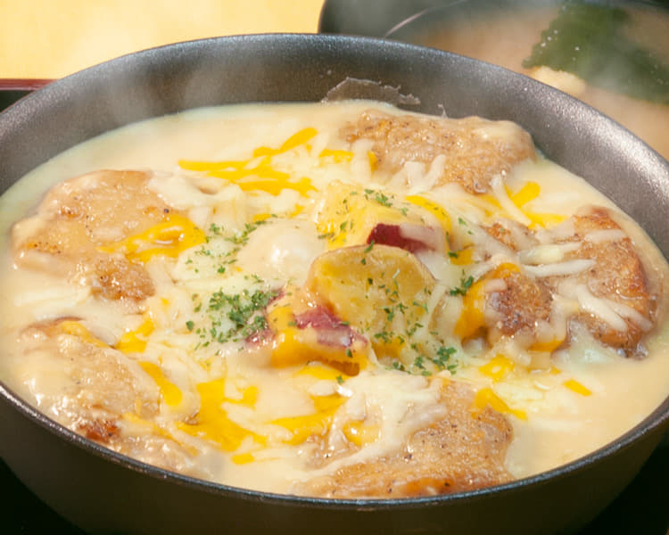 シュクメルリ鍋定食