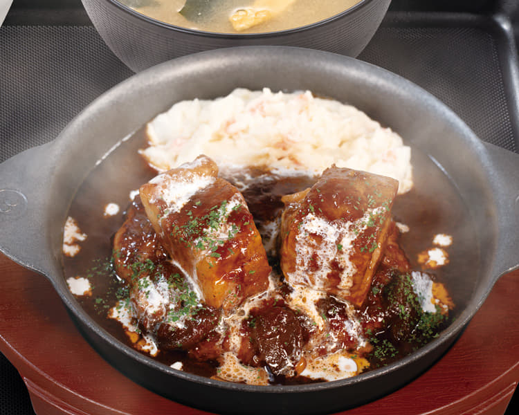 煮込みビーフシチューハンバーグ定食