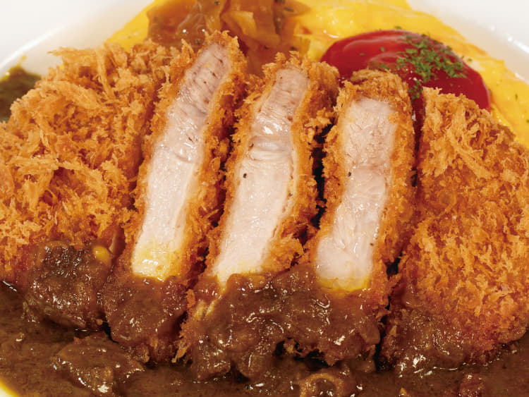創業ビーフ超厚切りリブロースかつオムレツカレー