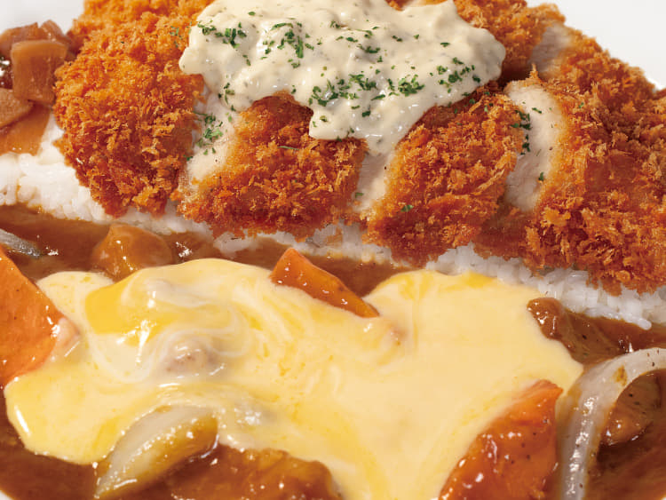 ごろごろ野菜ささみかつカレー　トッピングチーズ