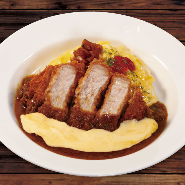 "大麦豚"厚切りリブロースかつオムレツ欧風ビーフカレー　トッピングチーズ