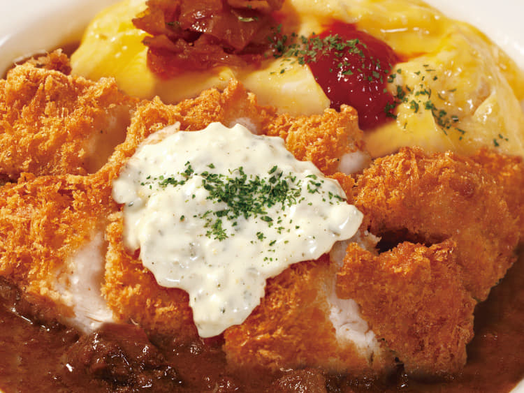 ささみかつオムレツ欧風ビーフカレー