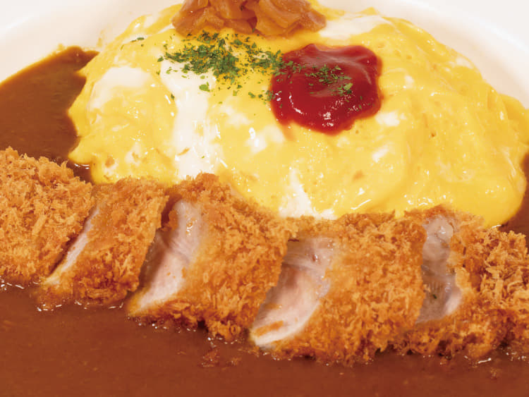 “国産雪国育ち”丸太ヒレかつオムレツカレー