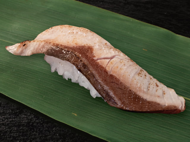 寒ブリ炙り岩塩(１貫)