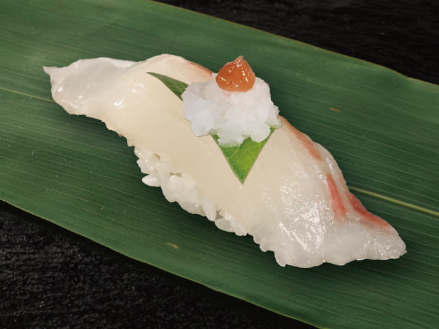 活〆真鯛梅肉鬼おろしのせ（1貫）